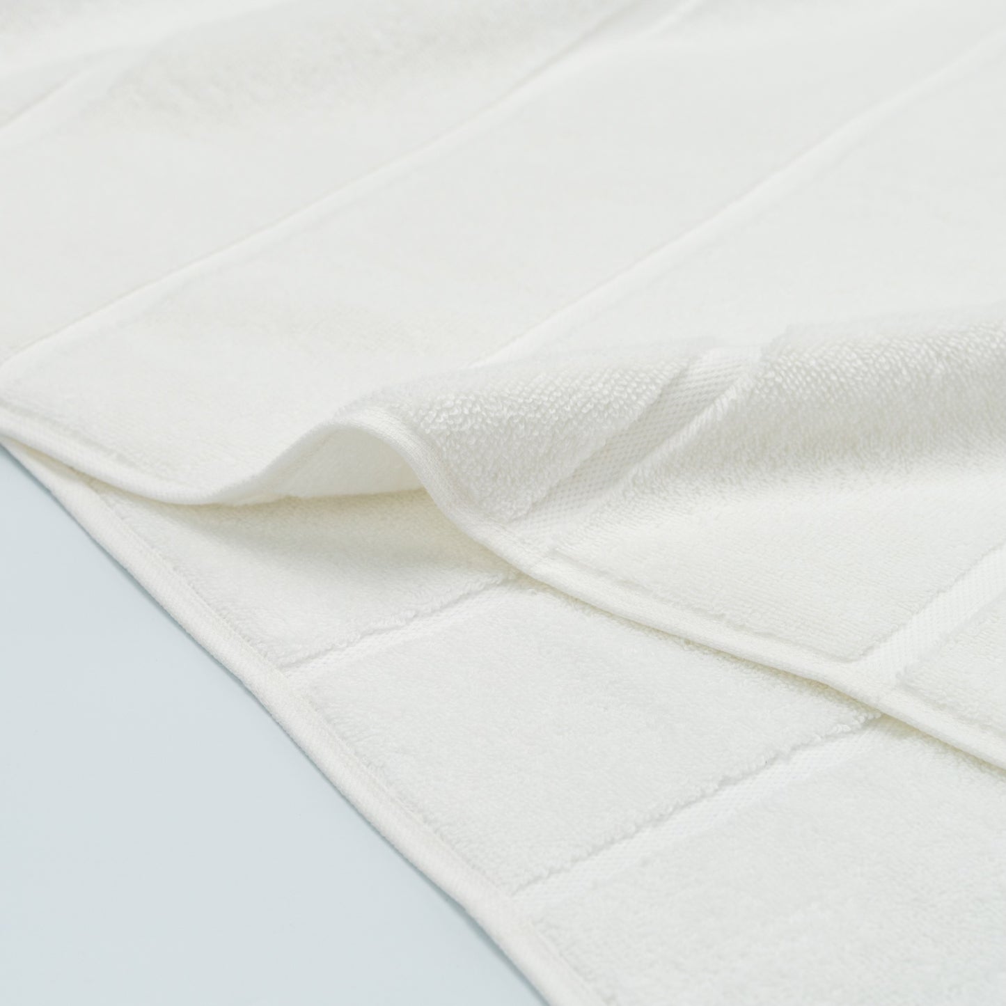 Aegean Threads Turkish Cotton Bath Towel